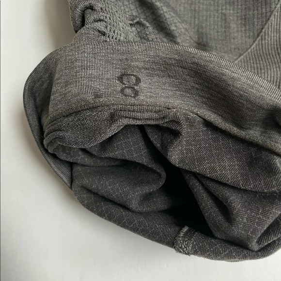 Lululemon In The Flow Crop || Leggings Sz 8 - Picture 5 of 5
